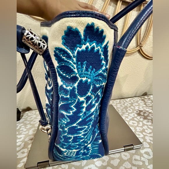 Brighton Purse - Picture 2 of 10